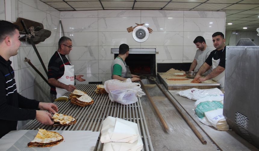 Batman’da Fırıncılar Ramazan’da Ateş Başında