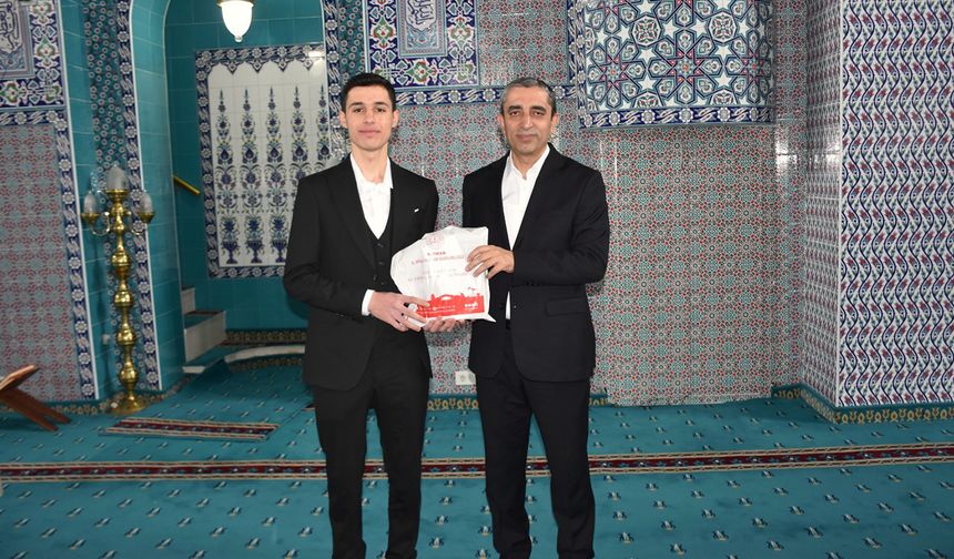 Batman’da Minbere Çıkan Genç Hatipler Nefes Kesti