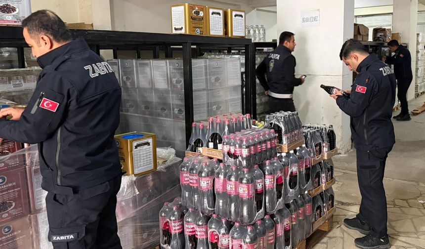 Gıda Toptancılarına Denetim: 12 İşletmeye Ceza, 300 Ürün İmha Edildi