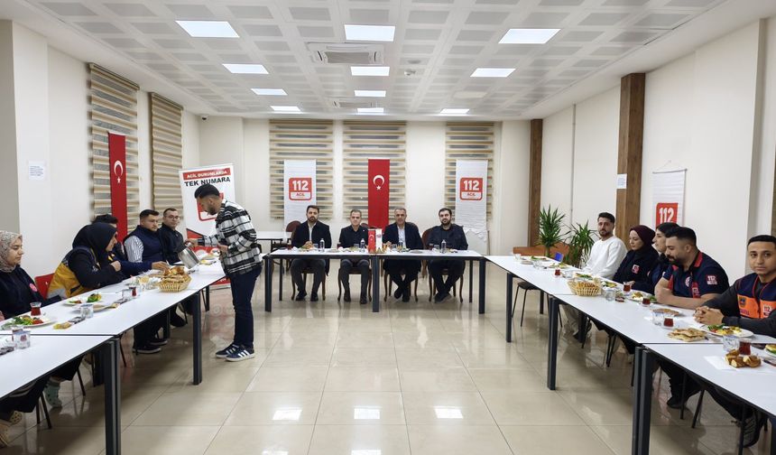 İl Başkanı Şansi Sahurunu 112 Personeliyle Yaptı