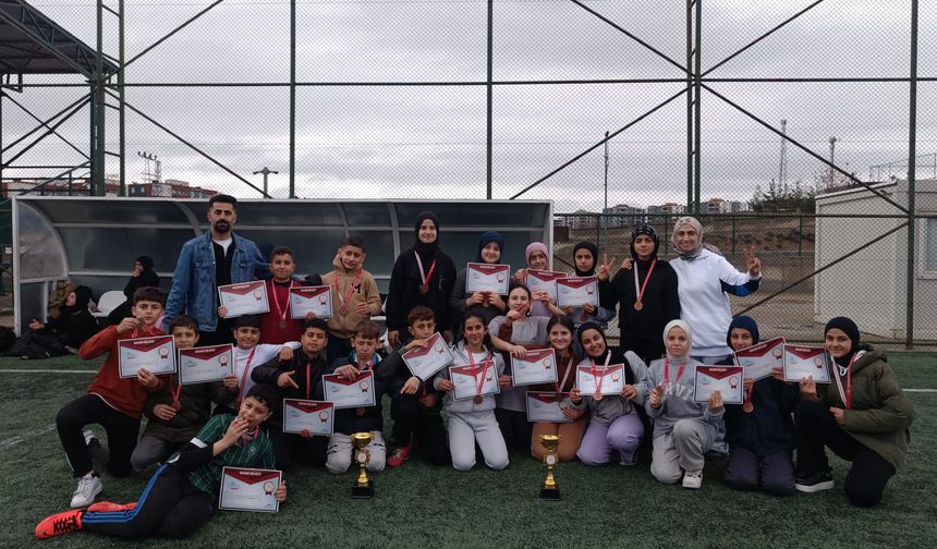 Küçük Ragbiciler İl Şampiyonu Oldu