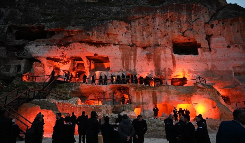 Tarihi Mağaralar Turizme Kazandırıldı