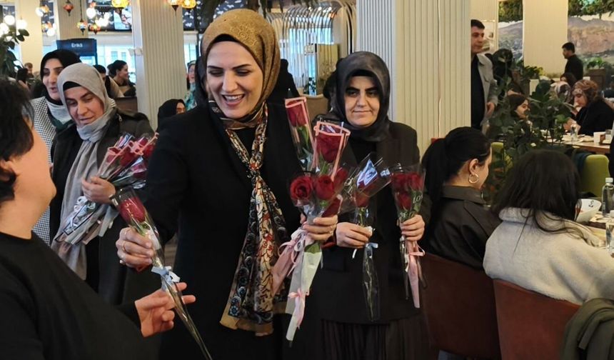 AK Kadınlardan 8 Mart’ta Yoğun Katılımlı “Vefa İftarı”