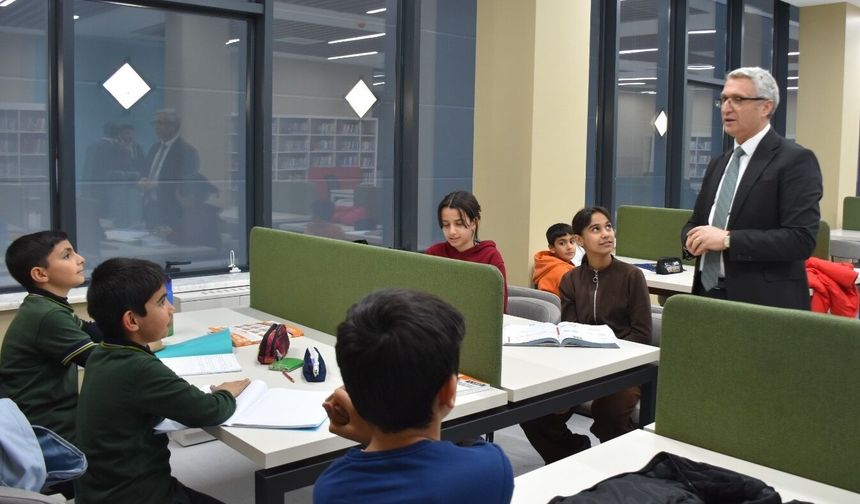 Batman’da Bebek ve Çocuk Kütüphanesi Hizmete Açıldı