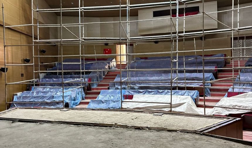 Batman’da Tiyatroya Yeni Soluk