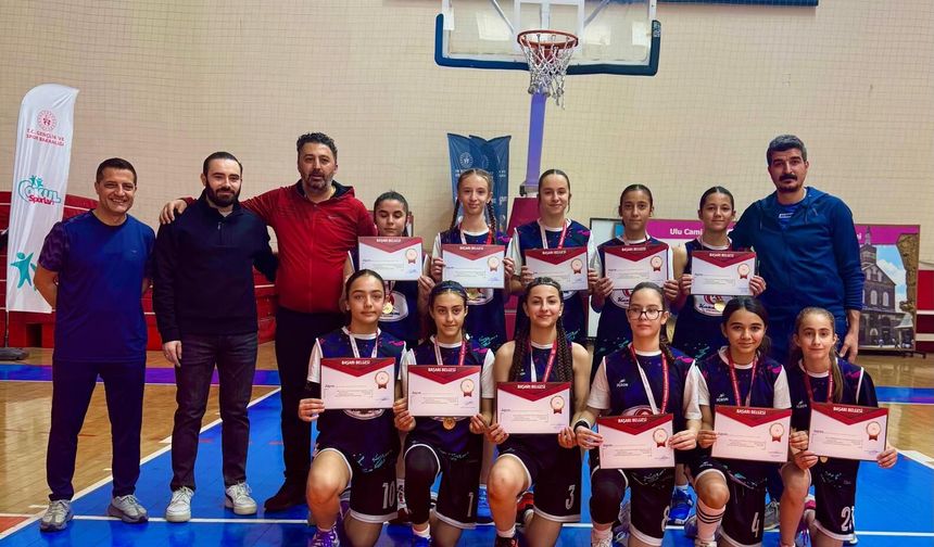 Batmanlı Kızlardan Gururlandıran Başarı!