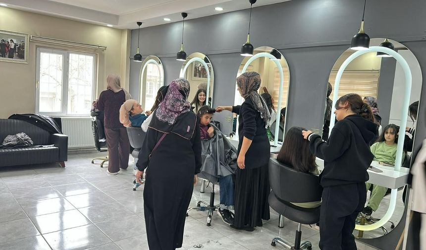 BİLMEK MERKEZLERİNDE BAYRAM HAZIRLIKLARI BAŞLADI