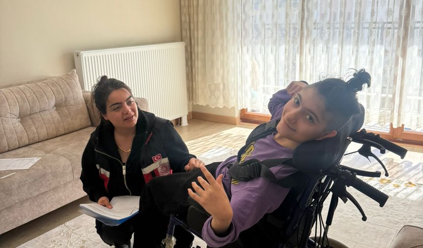 Evde Bakım Hizmeti Alan Ailelere Anlamlı Ziyaret