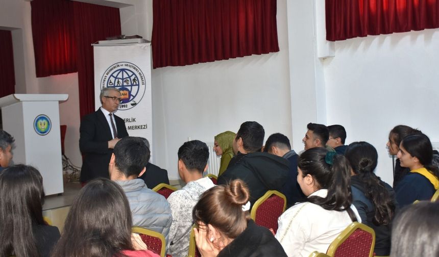 IBAN Tuzaklarına Karşı Alarm: Batman’da Öğrencilere Dijital Güvenlik Dersi!