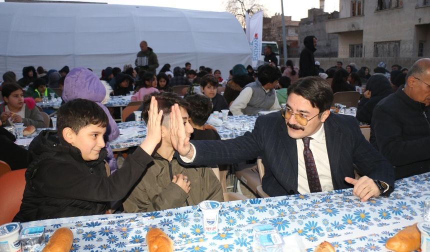 Kaymakam Yılmaz Çocukların Davetini Kırmadı