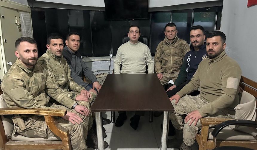 Kaymakamdan Saat 03.00’te Koruculara Moral Ziyareti