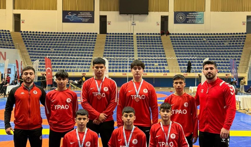 Minderin Aslanları Van’da Destan Yazdı! Petrolspor’dan 5 Madalyalık Büyük Zafer