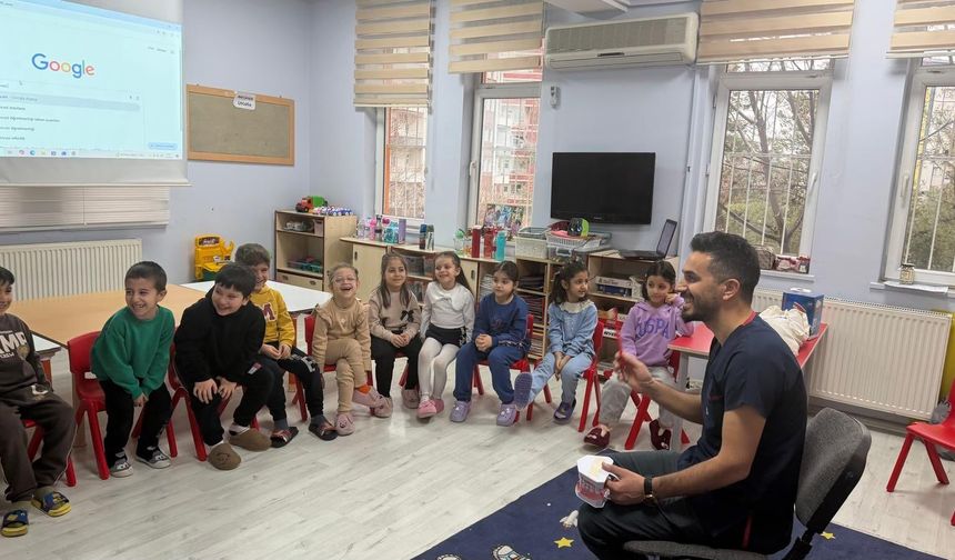 Minik Öğrencilere “Dişlerimizi Sevelim” Eğitimi