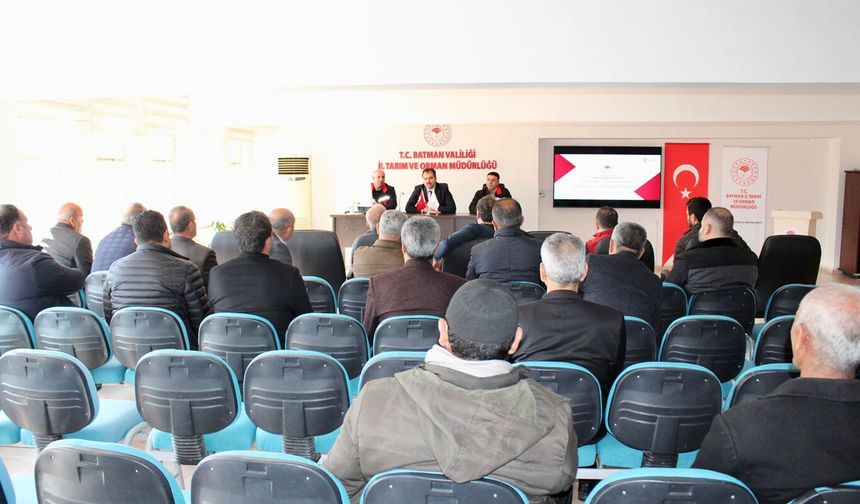 Mısır üreticilerine ekim öncesi bilgilendirme toplantısı