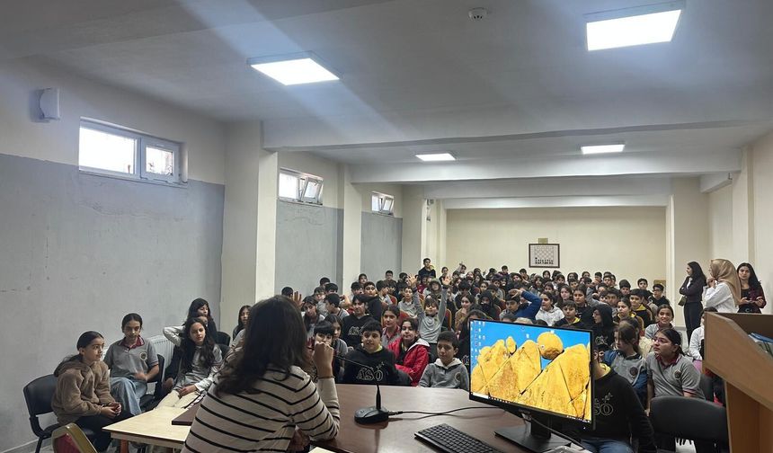 Ortaokul Öğrencilerine DENEYAP Atölyeleri Tanıtıldı