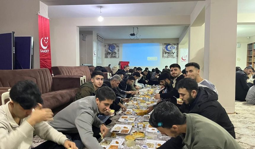 Saadet Gençliği Batman’da İftarda Buluştu