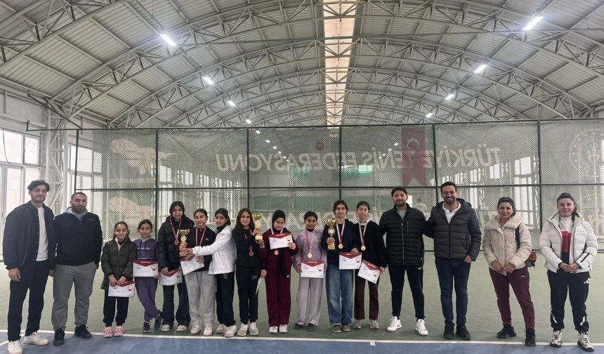 Tenis Yıldızlar İl Şampiyonası Tamamlandı