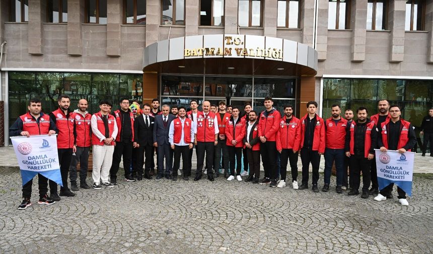 Vali Canalp, Damla Gönüllülerini Ağırladı