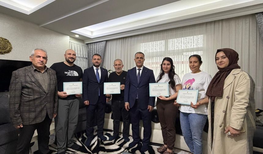 AK Parti Batman’da 70 Bin Üyeye Tek Tek Ulaşılacak mı?