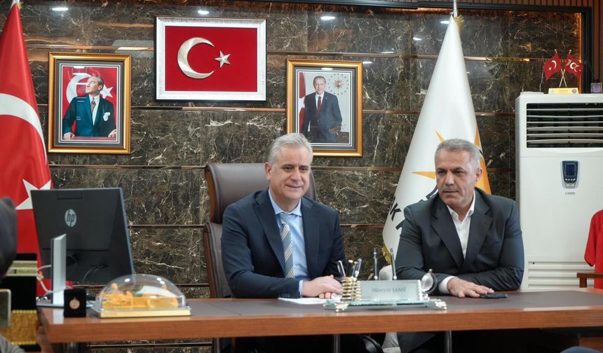 AK Parti’de Kritik Ziyaret: İnsan Hakları ve Teşkilat Çalışmaları Masaya Yatırıldı