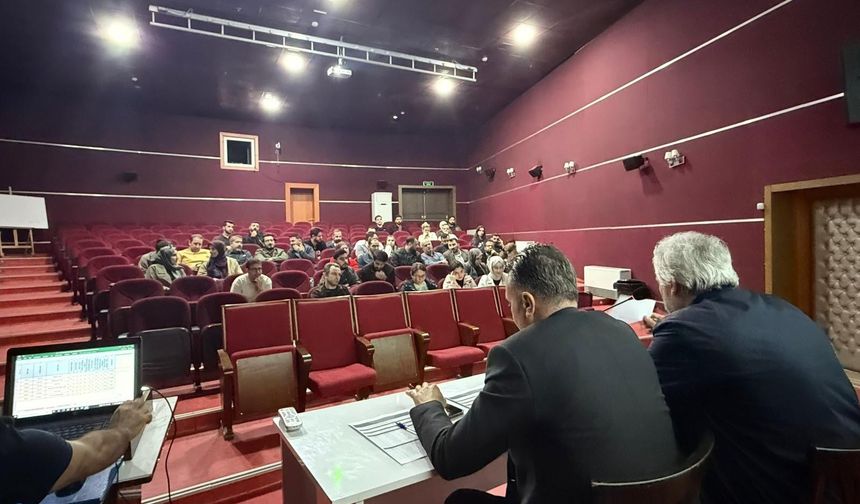 Batman’da 6 Aile Hekimliği Pozisyonu İçin Kura Çekildi: 51 Hekim Yarıştı!