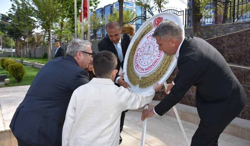 Batman’da Egemenliğin Sembolü Bayram Törenle Başladı