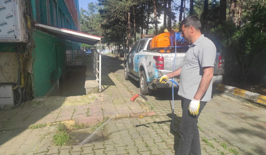 Batman’da Haşereye Geçit Yok! 14 Kişilik Ekip Sahada