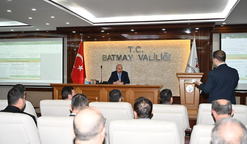 Batman’da Sabah 05.00’te Toplanan Yönetim, Hizmet Kalitesini Nasıl Artıracak?