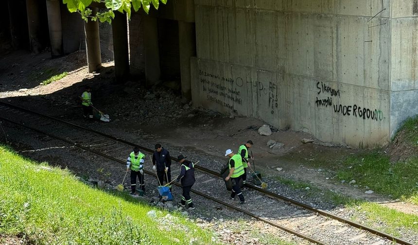 Batman’da Temizlik Seferberliği: Ana Arterler ve Mahalleler Pırıl Pırıl!