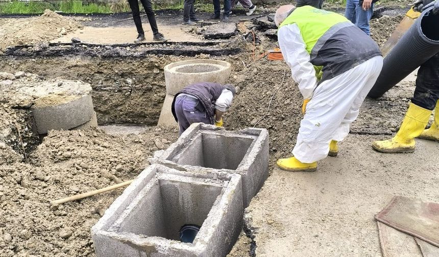 Batman’da Yağmur Suyu Hatları Yenileniyor, Ekipler 7/24 Sahada