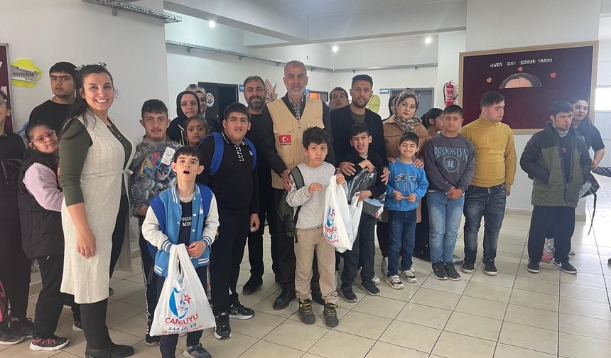 Batman’da Yürek Isıtan Dayanışma: Özel Öğrencilere Gönül Eli Uzandı