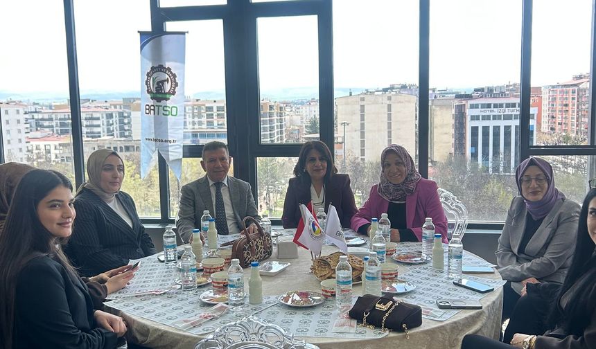 Batman’da “Zirvede Kadın Var” Programı İlk Kez Düzenlendi