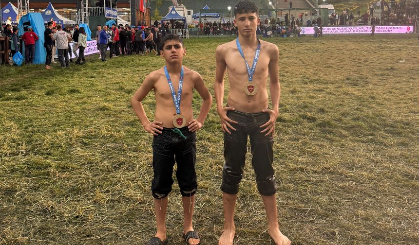 Batmanlı Pehlivanlar Gaziantep’te Destan Yazdı! 2 Altın Madalya Geldi