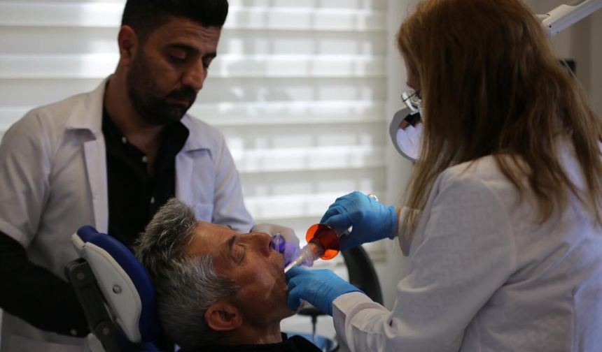 Belediyenin ücretsiz diş hizmeti vatandaşın yüzünü güldürüyor