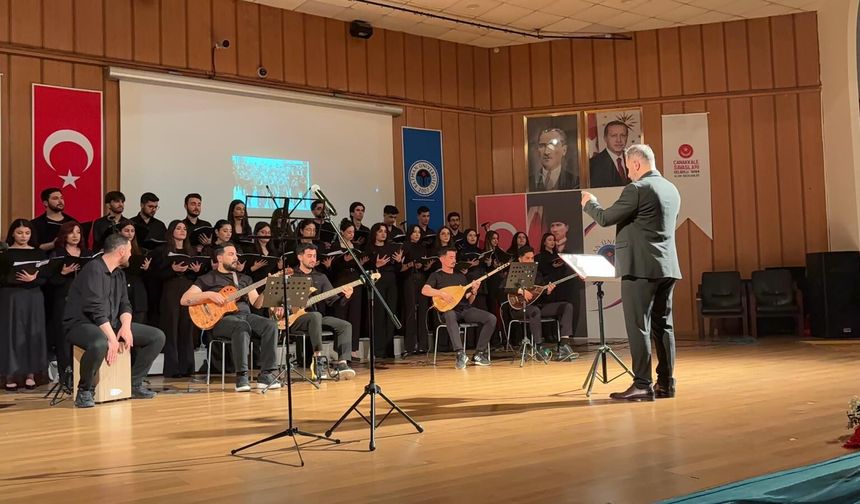 Duygu Yüklü Konser Ayakta Alkışlandı