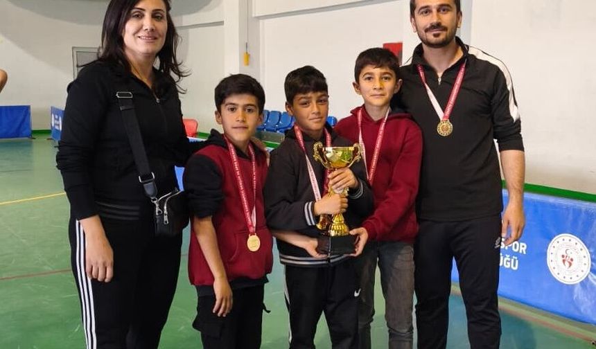 Floor Curling’te Köy Okulu Şampiyon Oldu