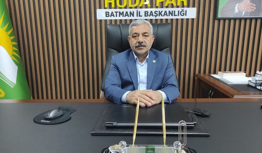 "Gençlik Değerlerinden Koparılıyor!"