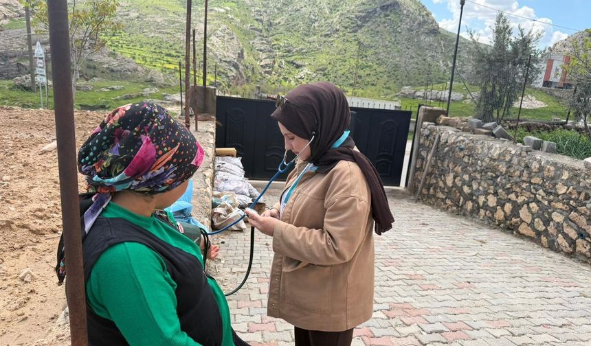 Hasankeyf’te anne adaylarına yakın markaj: Eve kadar sağlık hizmeti!