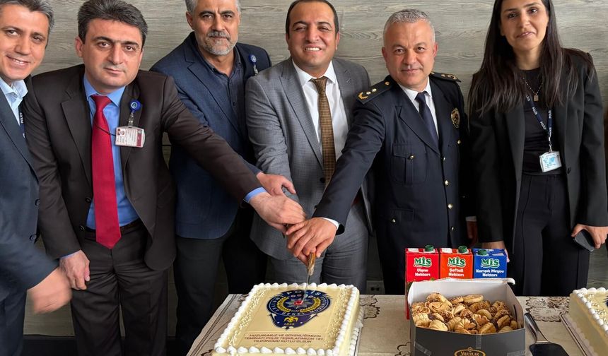 Havalimanı’nda Duygulandıran Polis Haftası Kutlaması