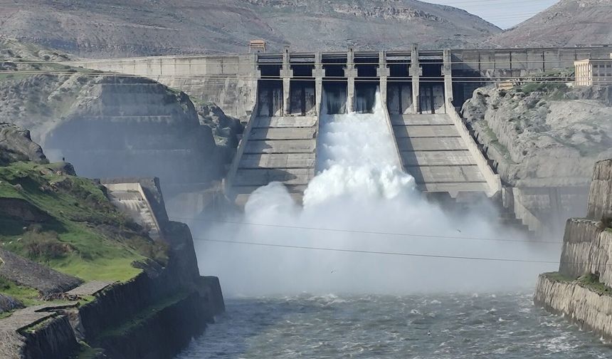 Ilısu Barajı’nda Kritik Eşik: Yoğun Yağışlar Sonrası Tahliye Başlatıldı!