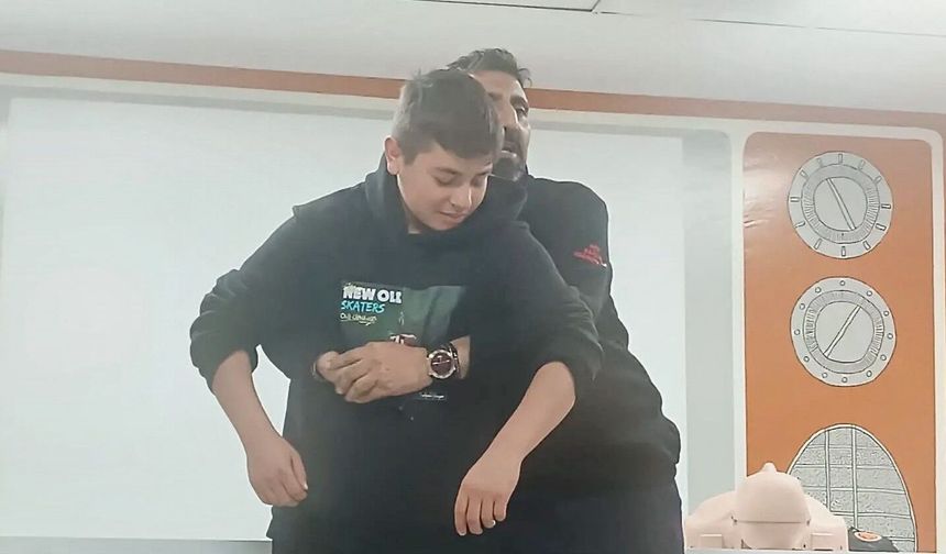 Öğrenciler İlk Yardımın İnceliklerini Uygulamalı Öğrendi