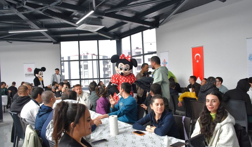 Otizm Farkındalık Günü’nde Yürek Isıtan Buluşma