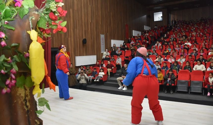 Sason’da Çocuklar İçin Şenlik Gibi Gün