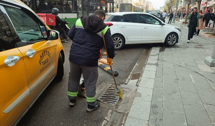 Şehrin En Yoğun Noktaları Neden Tek Tek Temizleniyor?