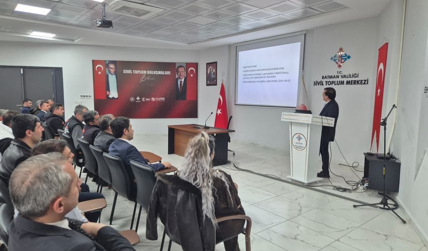 STK’lara Her Hafta Uzmanlardan Hayat Kurtaran Eğitimler