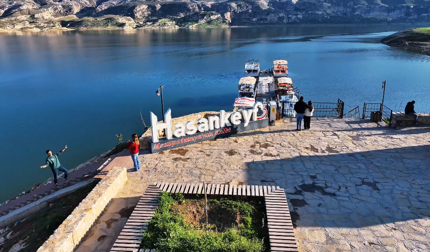 Suların Ortasında Bir Tarih Masalı: Rotayı Oraya Kırmayan Pişman Oluyor!