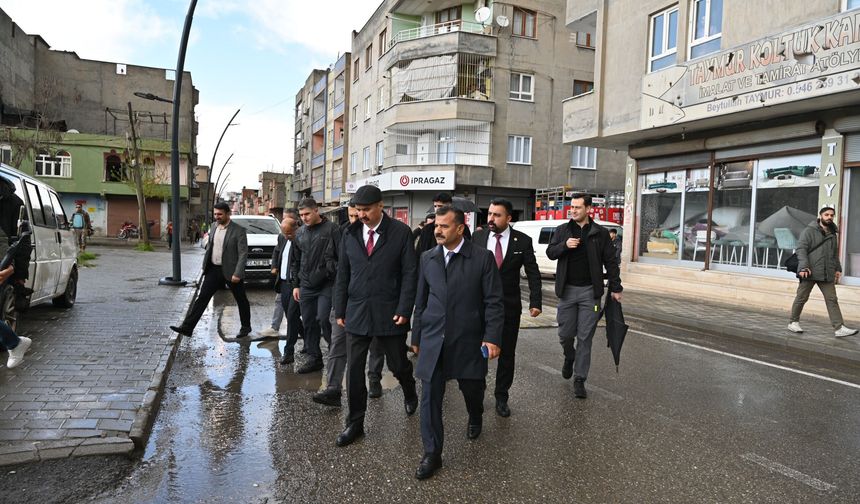 Vali Canalp Sahaya İndi: Sorunları Yerinde Dinleyip Anında Talimat Verdi