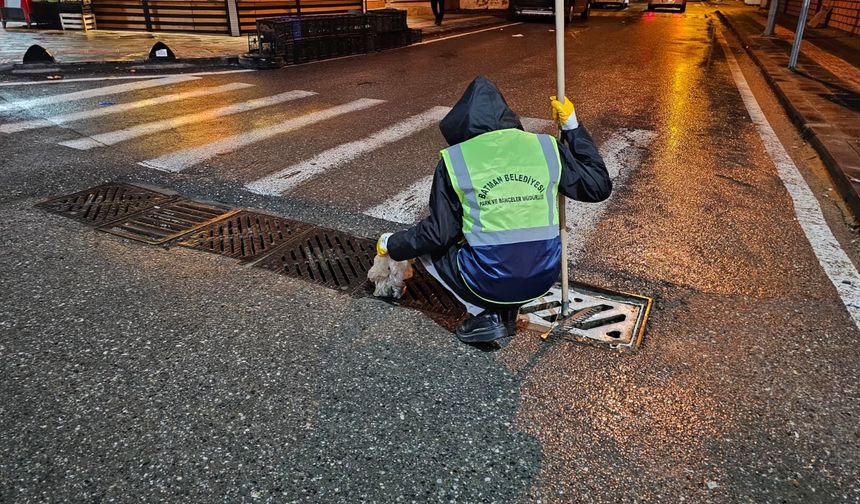 Yağışlar Batman’ı Zorladı mı? Belediyeden Kritik Noktalarda Acil Müdahale