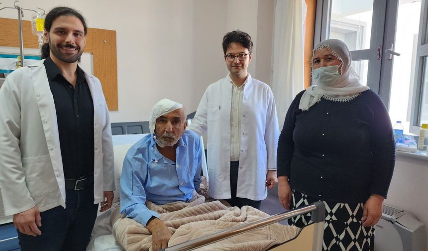 8 Saat Süren Kritik Ameliyat: Beynindeki 7 Santimlik Tümör Alındı