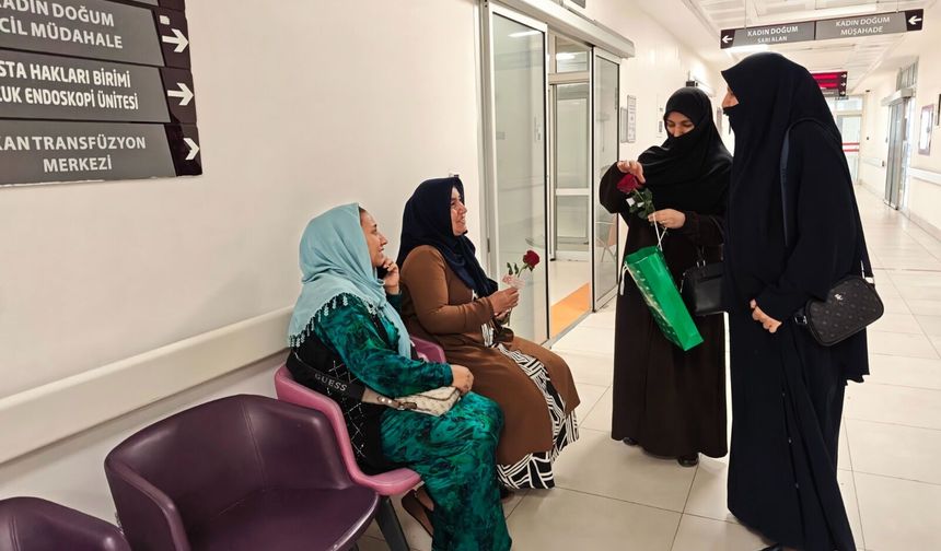 Anneler Günü’nde Anlamlı Ziyaret: "Anne, Toplumun Temel Direğidir"